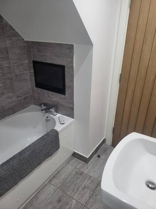 Modern Apartment Nottingham Ngoại thất bức ảnh